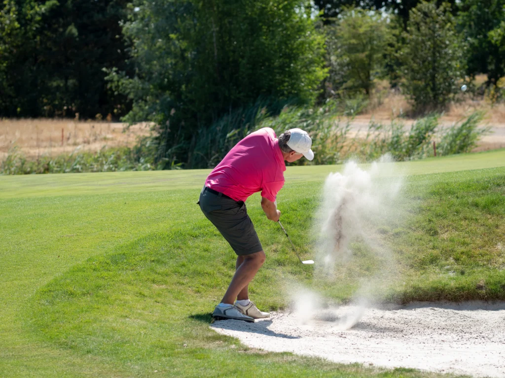 18 holes: 1-9 ⇄ 10-18